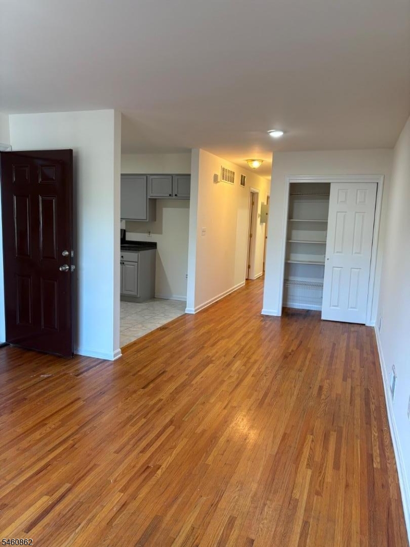 210 2ND Street Elizabeth NJ 07206