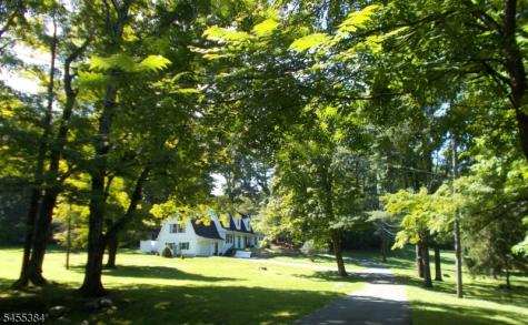 2 Millbrook Stillwater Road Hardwick NJ 07825