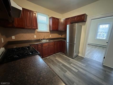 449 3RD Avenue Elizabeth NJ 07206