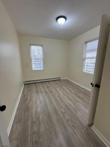 449 3RD Avenue Elizabeth NJ 07206