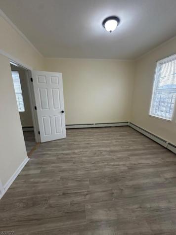 449 3RD Avenue Elizabeth NJ 07206
