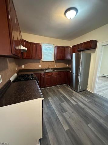 449 3RD Avenue Elizabeth NJ 07206