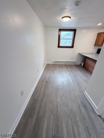 475 Clinton Avenue Newark NJ 07108