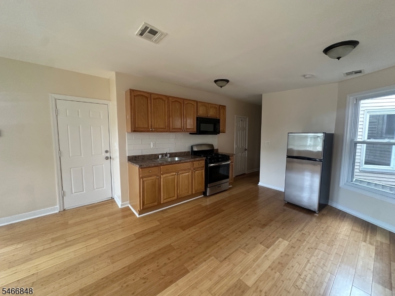 138 Sanford Street East Orange NJ 07018