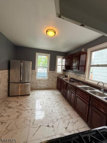 239 S Clinton Street East Orange NJ 07018