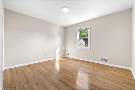 2 Andrew Court Bloomfield NJ 07003