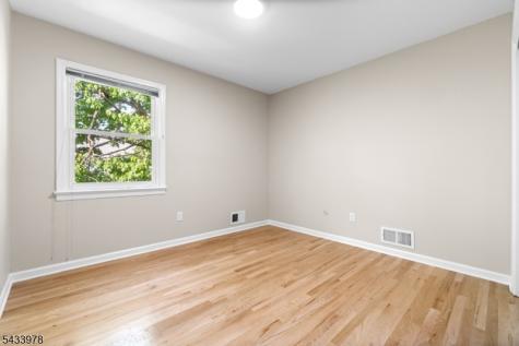 2 Andrew Court Bloomfield NJ 07003