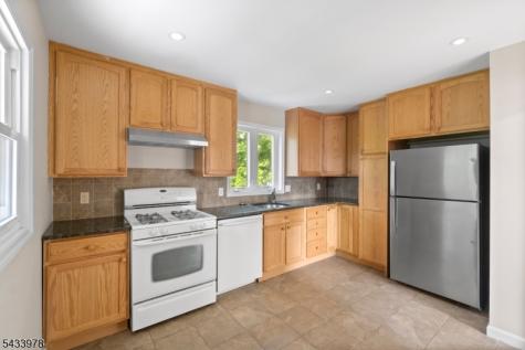 2 Andrew Court Bloomfield NJ 07003