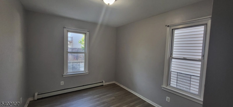 39 Aldine Street Newark NJ 07112