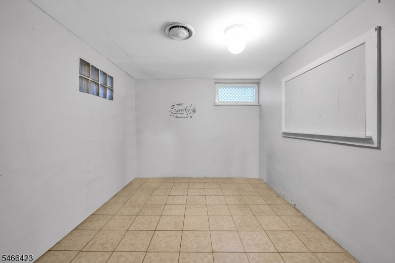 48 Elwood Avenue Flemington NJ 08822