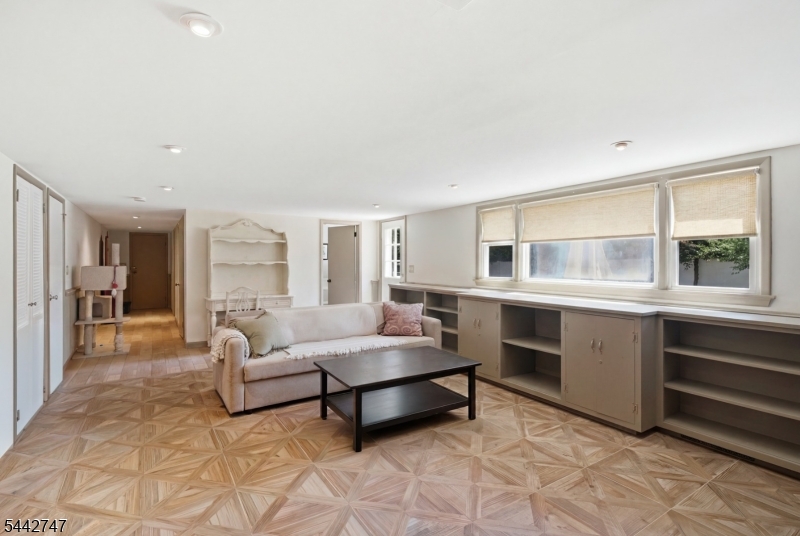 42 Sandy Hill Road Westfield NJ 07090