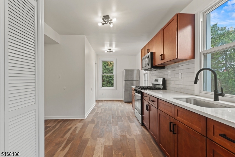 75 S 13th Newark NJ 07107