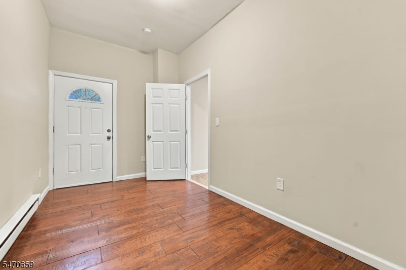 254 Summer Avenue Newark NJ 07104
