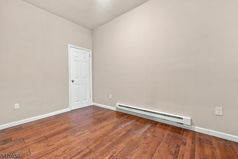 254 Summer Avenue Newark NJ 07104