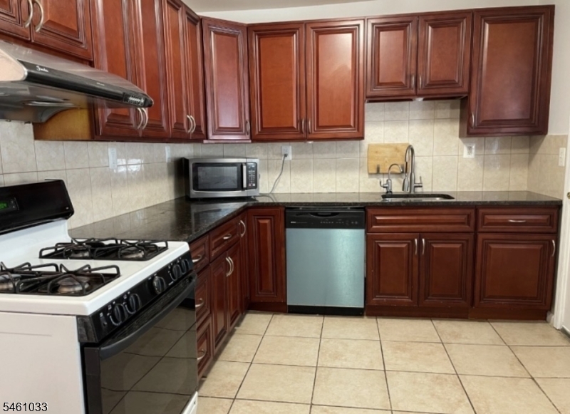 37 Crestview Hill Road Livingston NJ 07039