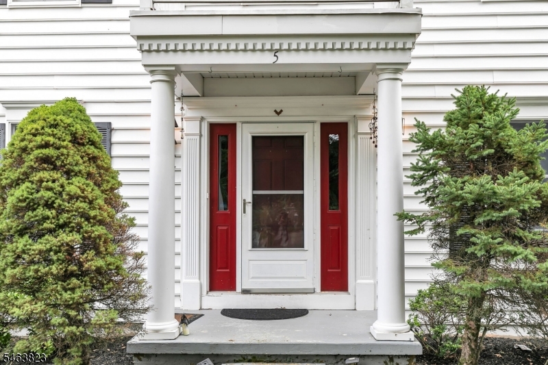 5 Savannah Court Bernards NJ 07920