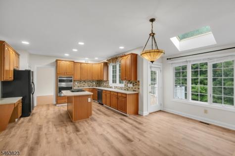 5 Savannah Court Bernards NJ 07920