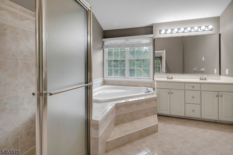 5 Savannah Court Bernards NJ 07920
