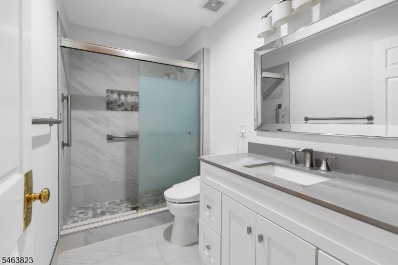 5 Savannah Court Bernards NJ 07920