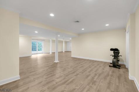5 Savannah Court Bernards NJ 07920