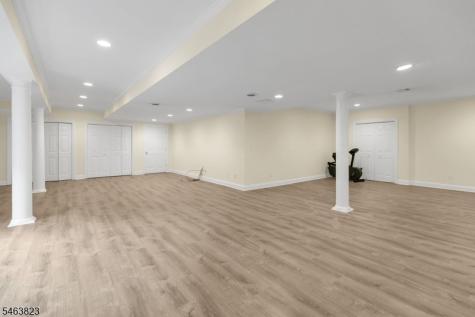 5 Savannah Court Bernards NJ 07920