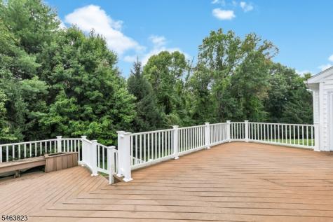 5 Savannah Court Bernards NJ 07920