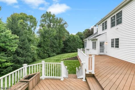 5 Savannah Court Bernards NJ 07920