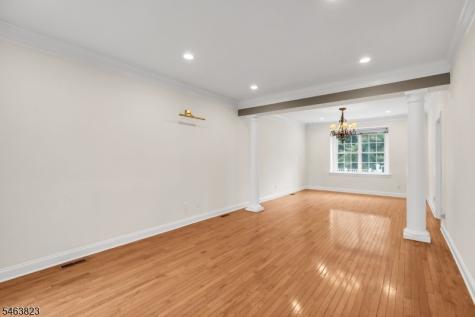5 Savannah Court Bernards NJ 07920