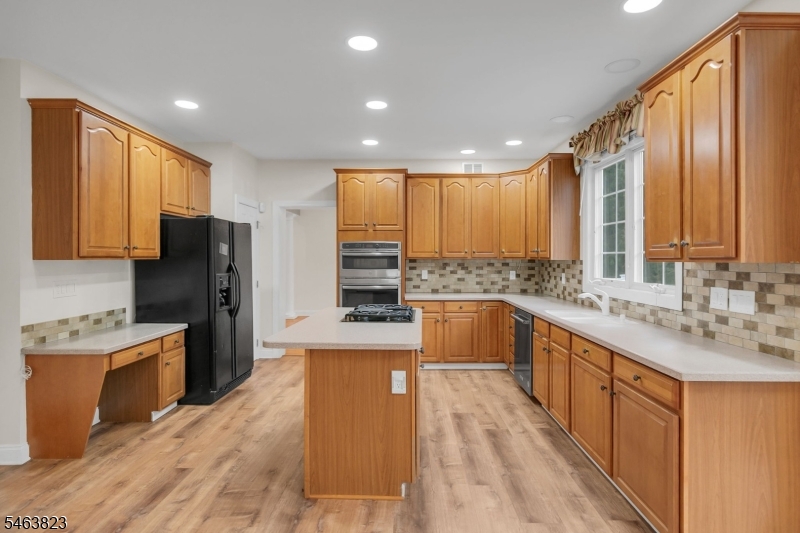 5 Savannah Court Bernards NJ 07920