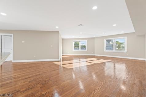 658 Market Street Paterson NJ 07513