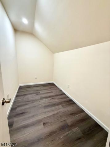 37 Field Place Newark NJ 07112