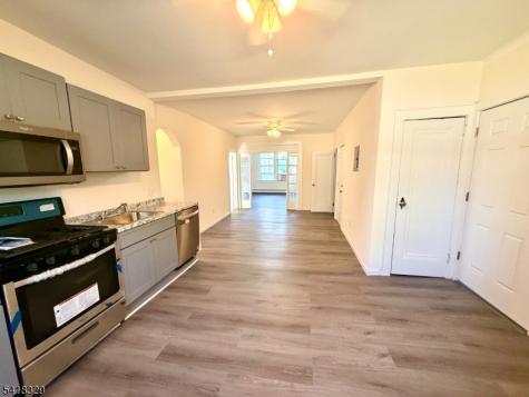37 Field Place Newark NJ 07112