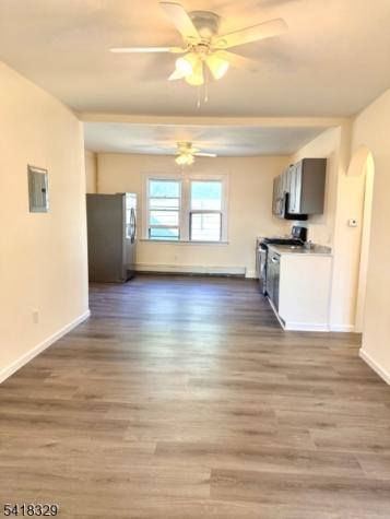 37 Field Place Newark NJ 07112