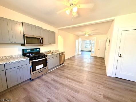 37 Field Place Newark NJ 07112
