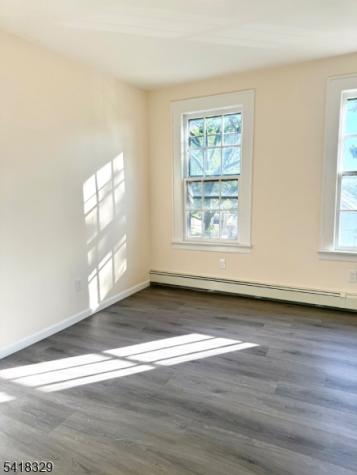 37 Field Place Newark NJ 07112
