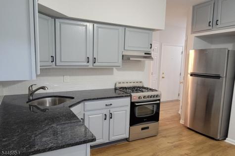117 Forest St 2l Montclair NJ 07042