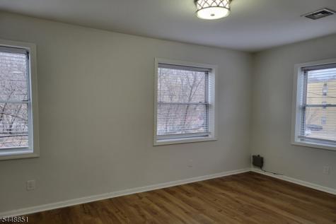 117 Forest St 2l Montclair NJ 07042