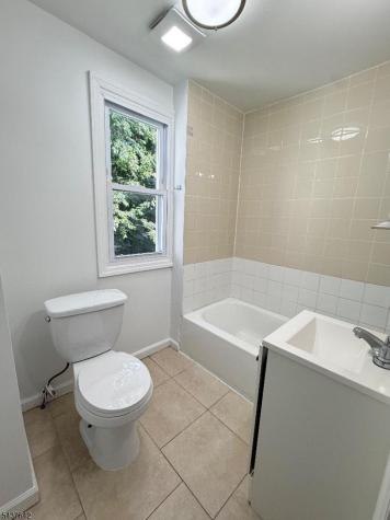 792 S 15th Street Newark NJ 07108