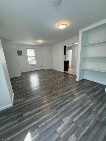 792 S 15th Street Newark NJ 07108