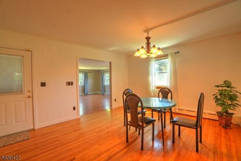 954 State Route 173 Bloomsbury NJ 08804
