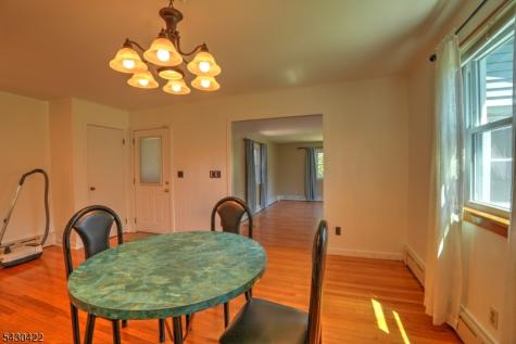 954 State Route 173 Bloomsbury NJ 08804