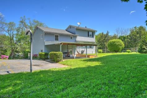 954 State Route 173 Bloomsbury NJ 08804