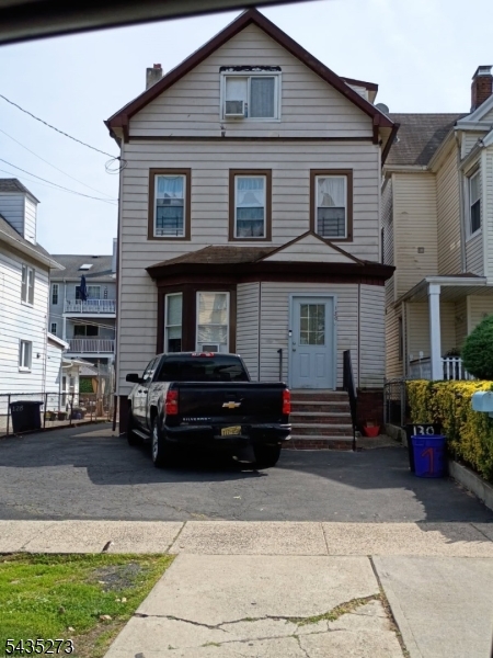 130 Montclair Avenue Newark NJ 07104