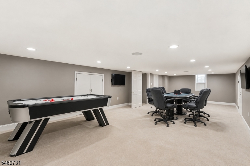 164 E Mountain Road Hillsborough NJ 08844