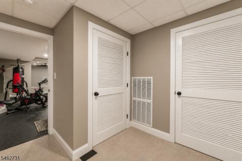 164 E Mountain Road Hillsborough NJ 08844