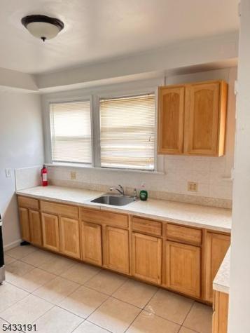 185 Goldsmith Avenue Newark NJ 07112