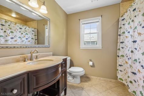 4 Copperfield Way Morris NJ 07960