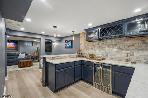 4 Copperfield Way Morris NJ 07960