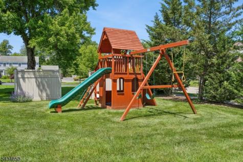 4 Copperfield Way Morris NJ 07960