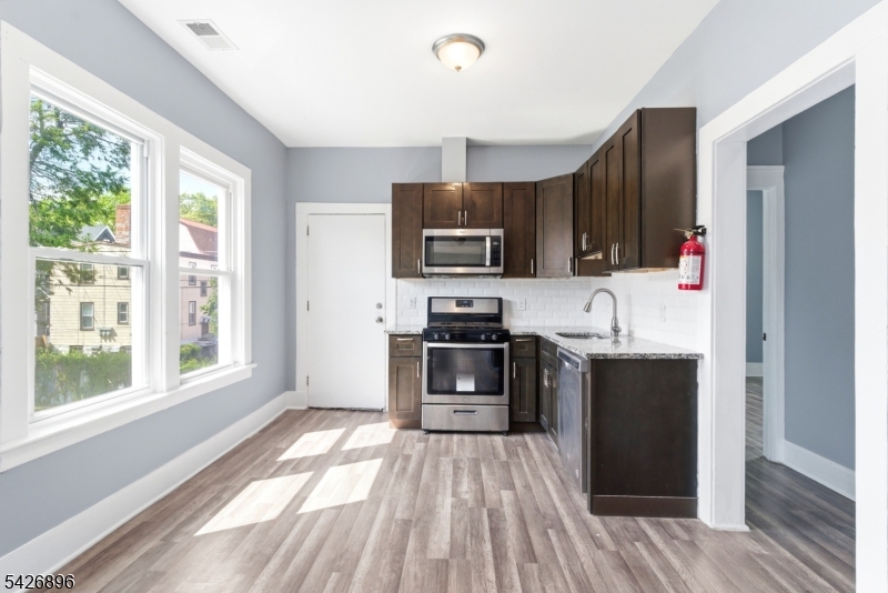 10 Charles Street East Orange NJ 07017